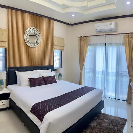 Malinee Villa Phuket Bangtau-part Kültér fotó