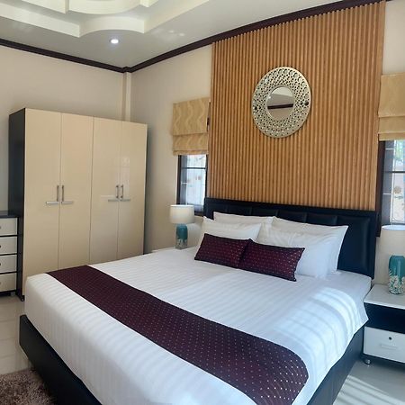 Malinee Villa Phuket Bangtau-part Kültér fotó