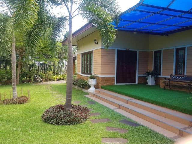 Malinee Villa Phuket Bangtau-part Kültér fotó