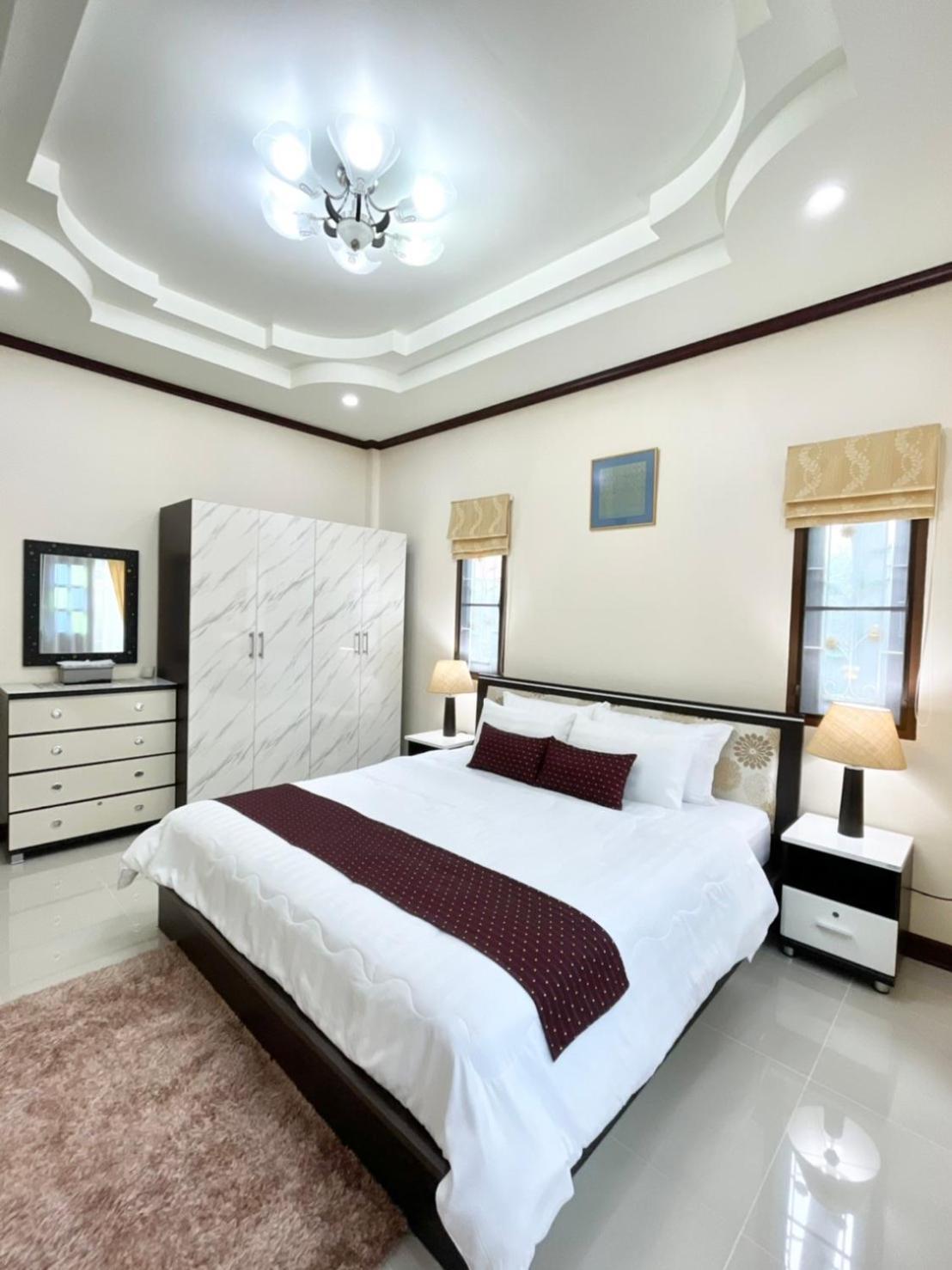 Malinee Villa Phuket Bangtau-part Kültér fotó